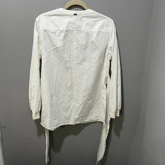 St. John Women's Ivory White Button Up Blouse Sz 10 Tie Metallic Detail Cuffs - Picture 12 of 12